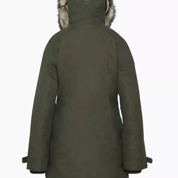 Size Large Aritzia Summit Parka. Like New. - Picture 2 of 2